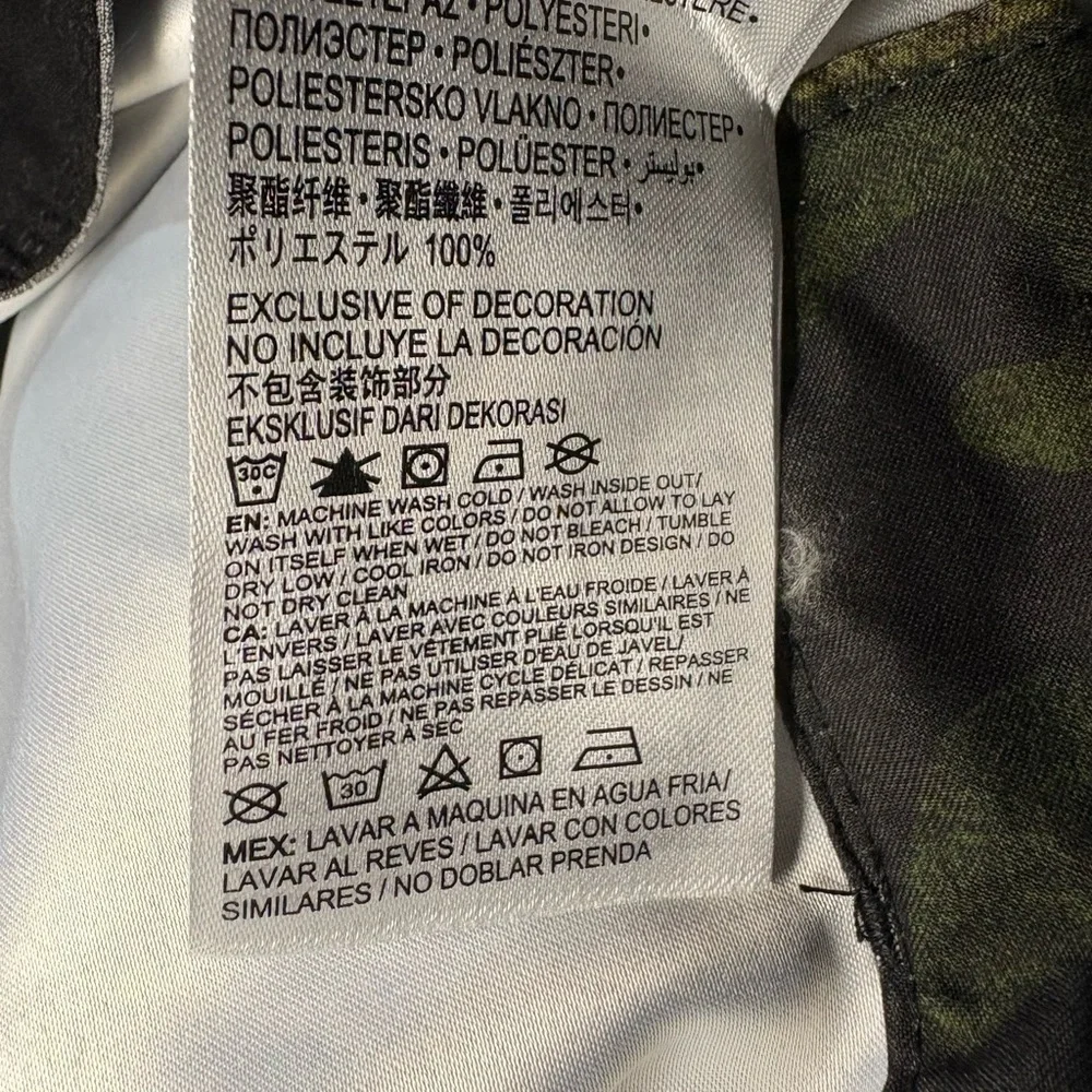 NWT Hurley Boys Shark-bait Camo Hybrid Board Shorts Swim Surf Beach‎ Vacation